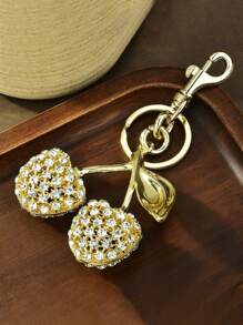 1pc Realistic Cherry Fruit Keychain, Bag & Car Pendant, Crystal Decor, Metal Backpack Hanging Keyring, Fashion Accessory Party Gift Toy, Wallet, Schoolbag, Backpack, Casual Bag Decoration, Lifelike & Cute, Ideal Gift For Ladies Or Friends