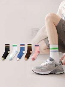 5 Pairs Of Women's Socks Are Suitable For All Seasons Multi-Colored Stripes Simple Fashion Soft Breathable Sweat Absorption Daily Casual Sports Mid-Tube Socks