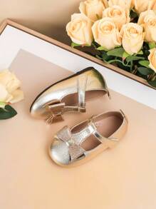 2025 年春夏新款婴儿平底鞋，时尚派对表演儿童女童平底鞋，带蝴蝶结设计