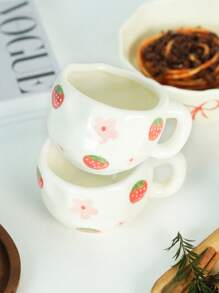 1pc Strawberry Pattern Ceramic Coffee Cup, Cute Cartoon Ceramic Mug, Water Cup, Couple Matching Cups, Breakfast Milk Cup, Party Afternoon Tea Cup, Gift, Birthday Present