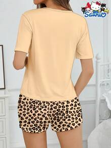 Sanrio 2 pezzi Set da pigiama da donna Hello Kitty Sanrio - Top a maniche corte e pantaloncini a stampa leopardata