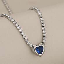 1 pieza Collar con colgante de corazón de acero inoxidable con circonita para mujeres, cadena clásica simple, colgante de ágata roja en forma de corazón, collar de clavícula elegante, joyería de celebridad de internet