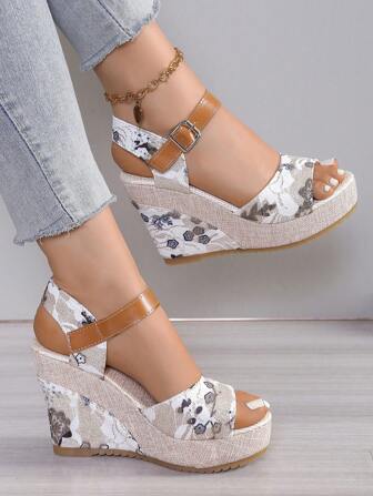 Women's Wedge Thick Sole Sandals, 2024 Spring/Summer Outdoor Versatile Strap Sandals, Model Stage Sexy Shoes, Color-Block Floral Beach Casual Slippers, Comfortable Open Toe, Green Printed Platform Shoes For Petite
