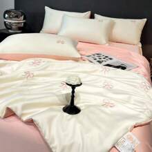 1pc Silky Butterfly Embroidered Lightweight Luxury Duvet, All-Seasons Use, Machine Washable - Pink Jade - View 10
