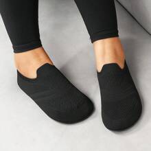 SOSENFER Men's Loafers.Versatile Lightweight Fashion Soft Slip-On Shoes - Black - View 3