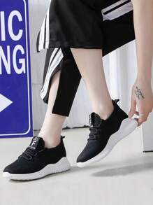 1 Pair Unisex Black Breathable Lace-Up Soft Bottom Casual Shoes, Suitable For Spring & Summer