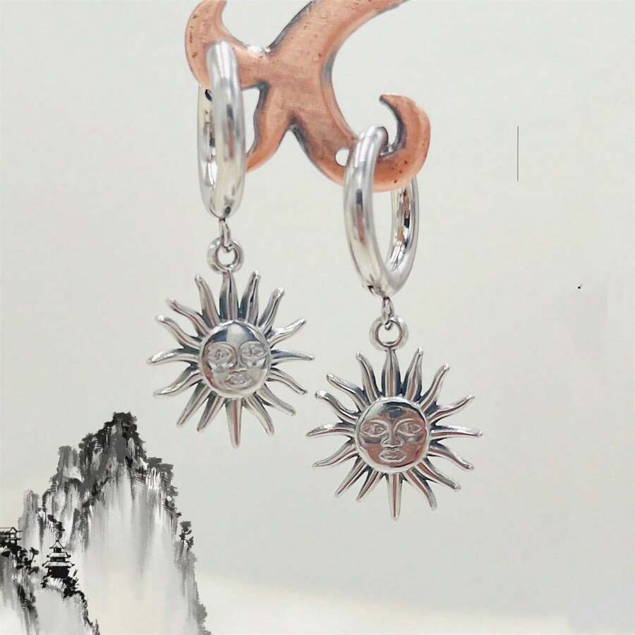 钛钢法式复古高端环状耳环配太阳吊坠