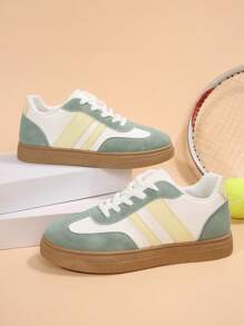 A Pair Of Fashionable And Beautiful Girl's Youth Sports Shoes, Multi-Color Upper Strap Design, Comfortable Lining, Light Shoe Body, Suitable For Youth Skateboarding, Daily Commuting - Multicolor - View 6