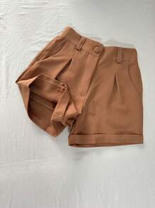 ISA Modas / Short alfaiataria com  detalhe elástico na atrás com bolso com zíper com botão/ elegante/classico