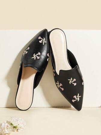 2025 Frühling/Sommer Neue Spitze Stickerei Mules Flats geschlossene Zehe Sandalen für Frauen, Mode