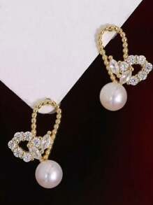 1 Pair Elegant Copper Alloy CZ Stone & Faux Pearl Heart Stud Earrings, Great Daily Wear & Anniversary Gift For Women