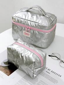 1 Pieza/Set Bolsa de Maquillaje Plateada Impermeable, Bolsa de Lavado, Bolsa de Maquillaje Portátil Elegante y Casual, Bolsa de Maquillaje Multifuncional y Sencilla, Bolsa de Almacenamiento Grande, Puede Usarse para Accesorios como Carteras, Lápices Labiales, Toallas Sanitarias, Monedas, Llaves, Bolsas de Almacenamiento de Viaje, Gafas de Sol, etc. Adecuado para Mujeres, Niñas, Adolescentes. Regalo de Cumpleaños, Regalo de Aniversario, Regalo para Madres. Bolsa de Maquillaje Impermeable.