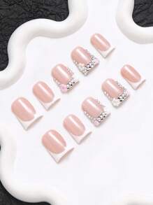 paquete de 10 uñas postizas artesanales con decoración de moño y strass en estilo Y2K Baddie, disponibles en colores nude y blanco, adecuado para fiesta, boda y uso diario, incluye kit de accesorios, un regalo adecuado para mujeres y niñas