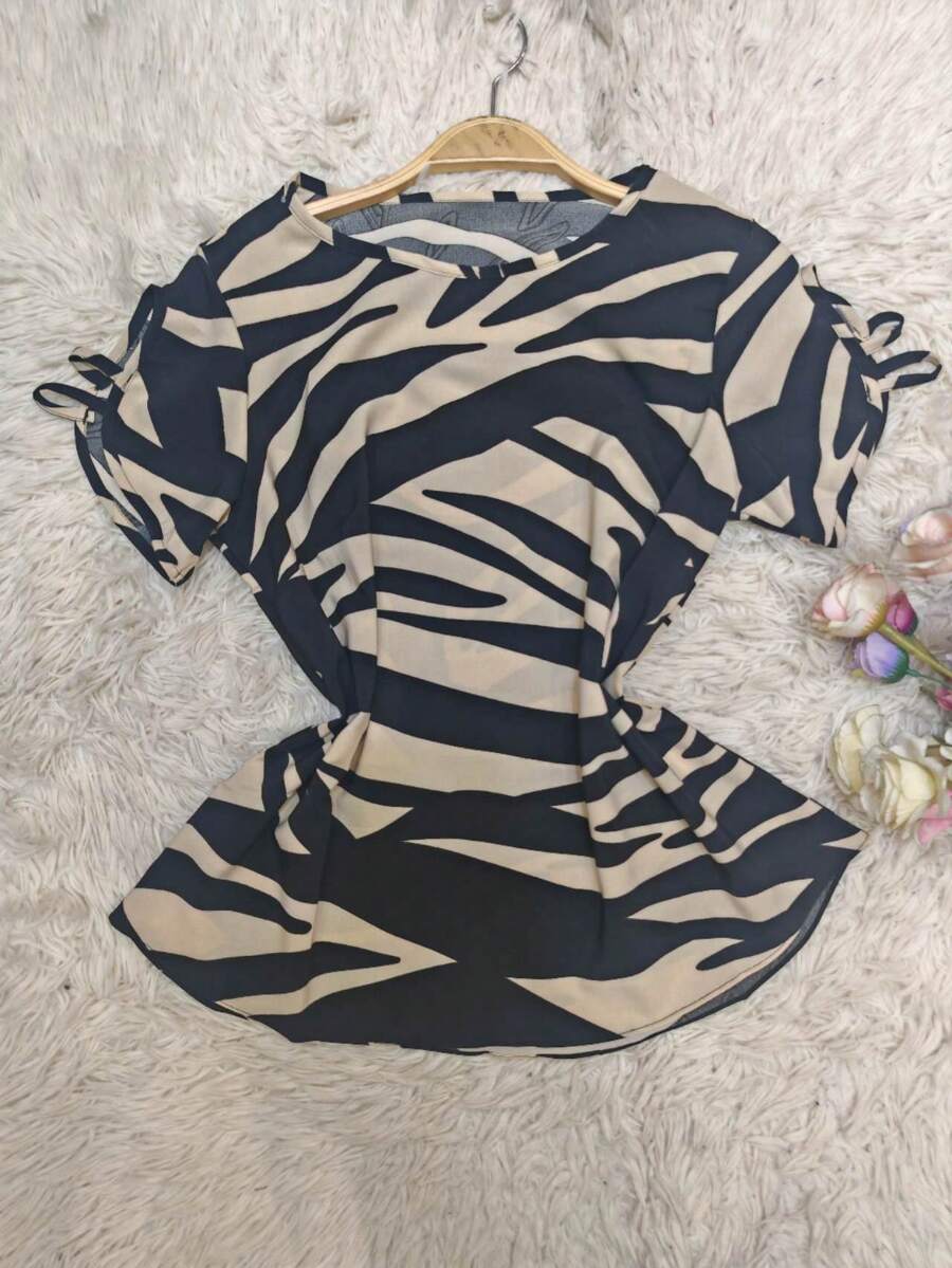 VILA DAS COMPRAS LTDA WOMEN'S CREPINHO SHORT SLEEVE BLOUSE - 黑色 - 查看 1