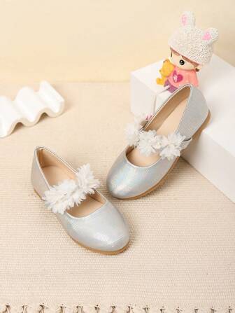 2025 New Year's Limited Edition Stylish Silver Bowknot Fish-Scale Shine Little Princess Style Soft Sole Comfortable Shallow Toe Ballet Flat Shoes Silver Leaf Decorated Flat Shoes Children's Flat Shoes Suitable For Runway Walking High Heels School Shoes For Students During The School Season Youth High Heels
