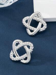 1 对时尚百搭金属几何耳钉，适合女性日常佩戴