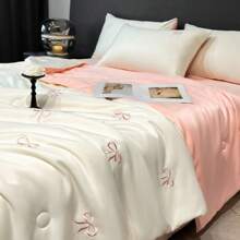 1pc Silky Butterfly Embroidered Lightweight Luxury Duvet, All-Seasons Use, Machine Washable - Pink Jade - View 3