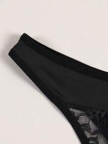 女士性感黑色开裆蕾丝字母印花丁字裤 - 黑色 - 查看 4