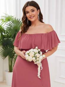 Plus Size Elegant Off-Shoulder Bridesmaid Dress - Coral Pink - View 5
