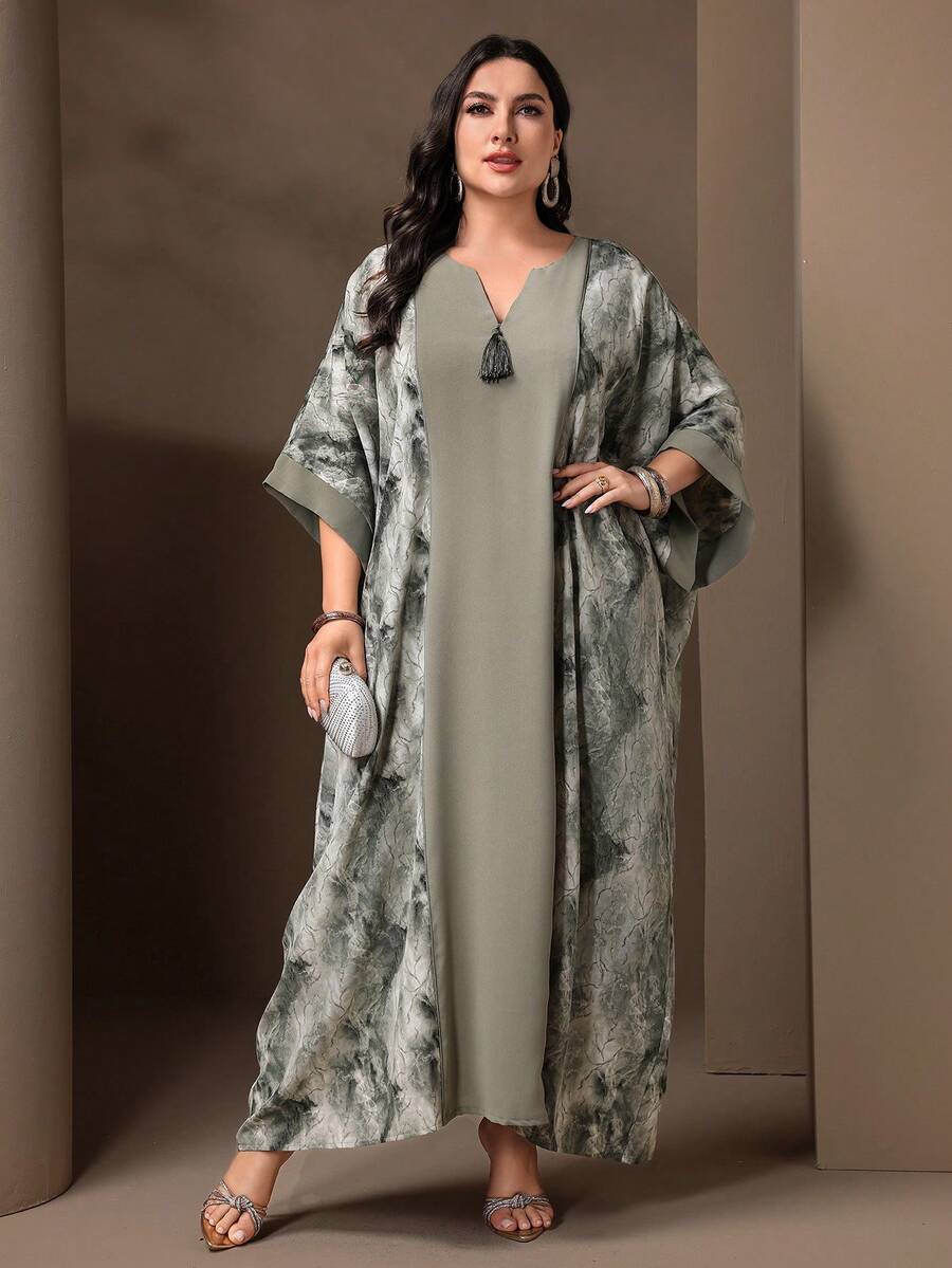 Plus Size Women's Random Print Elegant V-Neck Arabic Style Dress - Green - View 1