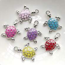 10 piezas Colgantes de tortuga de 28x24mm de acrílico de colores para hacer joyas DIY, descubrimientos, pulseras y accesorios de pendientes