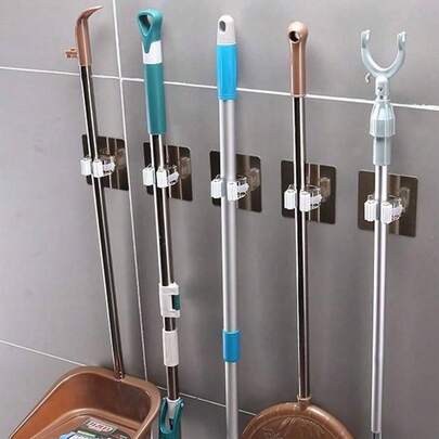 1/2/4 chiếc móc dán tường màu trắng chịu lực cao, kẹp giữ chổi và cây lau nhà, thích hợp để sắp xếp đồ đạc trong phòng tắm và nhà bếp, có thể dùng để treo túi xách, đồ đựng đồ, lưu trữ trong tủ.