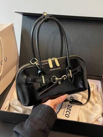 新款女士手提包，欧美风格复古铆钉机车包，带褶饰细节，新月形纯色单肩斜挎包，女士 Y2K 机车包