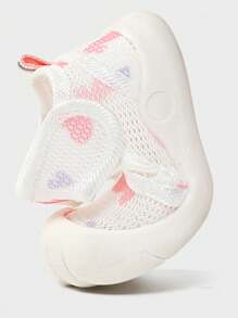 春夏 0-3 岁婴儿初学步鞋防滑软底网眼透气舒适婴儿凉鞋