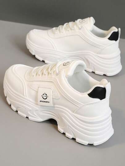 1 Pair Women Casual Round Toe Lace-Up Outdoor Sneakers, Spring And Summer Leather Sole Sports Shoes