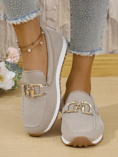 Women's European Size Round Toe Slip On Loafers With Buckle Decor, Casual Outdoor Shoes, European Style 2025 Spring/Autumn Fashionable Large Size Comfort Breathable Non-Slip Soft Bottom Metal Chain Decorated Loafers