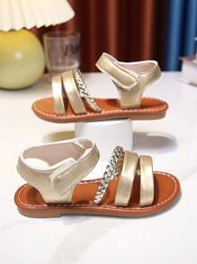 A Pair Of Stylish, Comfortable Hook And Loop Sandals For Children, Cute Sandals For School, Sandals For Boys And Girls, Soft Thick Soles, Handwoven With Children's Sandals