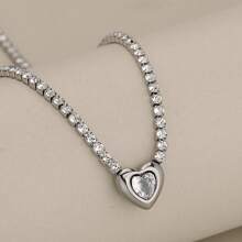 1 pieza Collar con colgante de corazón de acero inoxidable con circonita para mujeres, cadena clásica simple, colgante de ágata roja en forma de corazón, collar de clavícula elegante, joyería de celebridad de internet