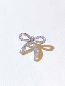 1pc Fashionable Minimalist Personalized Bow Rhinestone Copper Metal Earrings, Versatile Accessory For Parties And Events