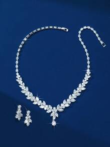 1pc Handmade Inlaid Leaf Shaped Sparkling Full Zirconia Bridal Pendant Necklace + 1 Pair High-End Full Zirconia Pendant Earrings For Women, Suitable For Wedding, Gala, Prom, Gift, Photo Shoot, Date, Fashionable & Elegant Bridal Jewelry 3-Piece Set