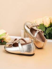 2025 年春夏新款婴儿平底鞋，时尚派对表演儿童女童平底鞋，带蝴蝶结设计