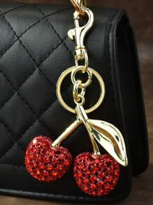 1pc Realistic Cherry Fruit Keychain, Bag & Car Pendant, Crystal Decor, Metal Backpack Hanging Keyring, Fashion Accessory Party Gift Toy, Wallet, Schoolbag, Backpack, Casual Bag Decoration, Lifelike & Cute, Ideal Gift For Ladies Or Friends