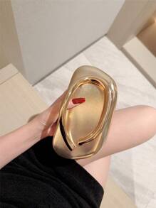 1 件欧美时尚金属装饰迷你盒式手拿包，迷人金属饰边女士派对手提包，优雅奢华的晚礼服，皮革设计派对/婚礼/舞会手拿包配金属链