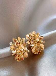 1 Pair French Metal Flower C-Shaped Earrings, Vintage, Unique, Minimalist, Versatile Luxury Earrings