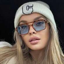 1 pièce Lunettes de mode carrées métalliques à motif léopard bleu pour femme, convenant pour le port quotidien, les ombres, les tenues de tous les jours, la plage, les fêtes, les festivals de musique pour les vacances d'été à la plage, les activités de plein air et les voyages