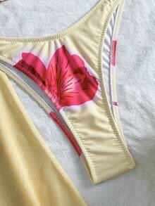 三件套女士浅黄色芙蓉花泳装，适合夏季从泳池边到海滩的各种场合，包括基础款优雅比基尼、花卉装饰罩衫、沙滩裙和度假泳装。 - 黃色 - 查看 6