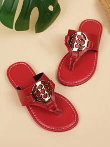 Chinelos de Moda Infantil, Novo Design de Verão com Decoração de Fivela de Metal, Chinelos Resistentes ao Desgaste e Antiderrapantes para Uso Externo, Chinelos Versáteis para Praia - Vermelho - Visão 2