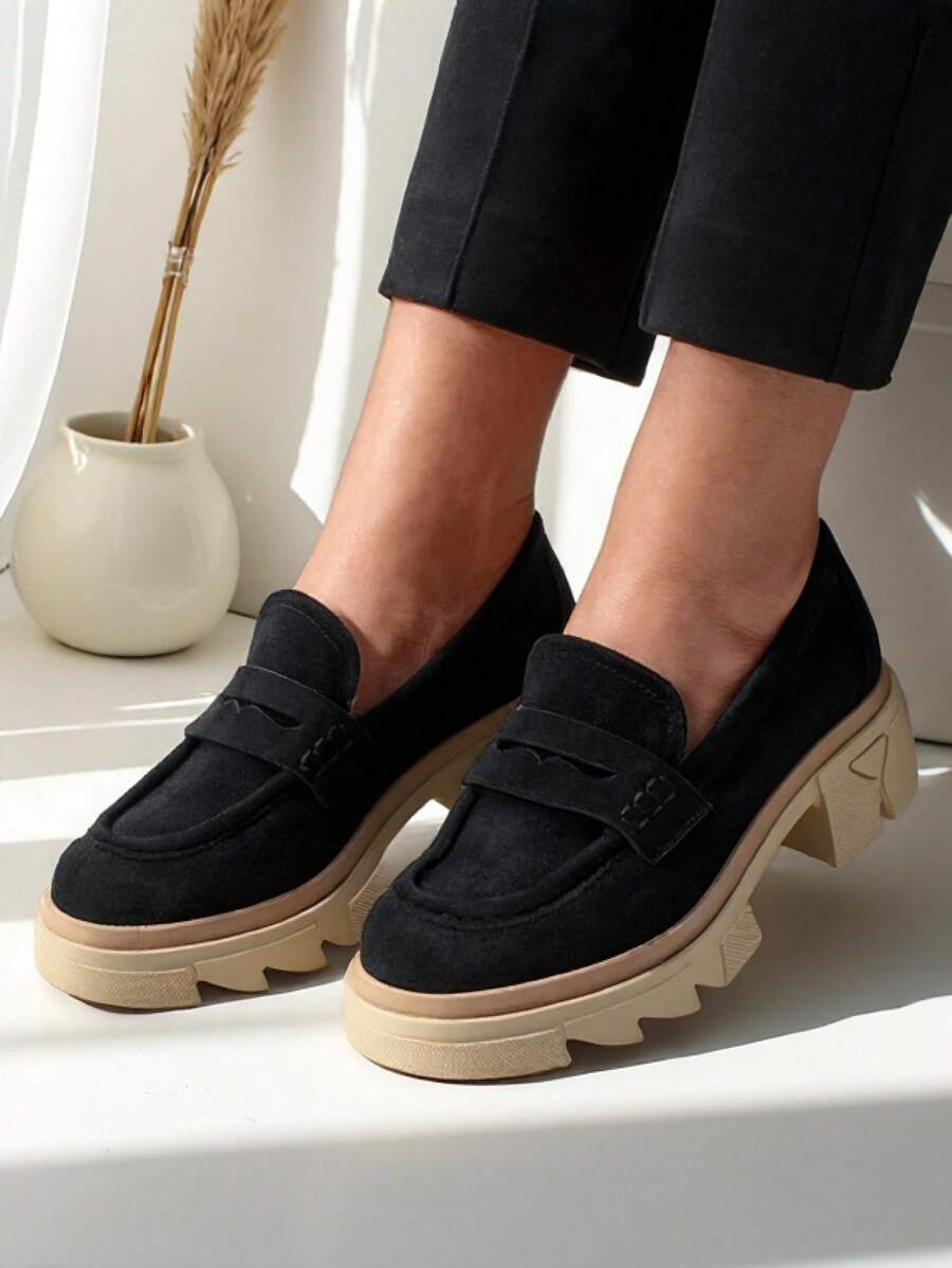 Women's Openwork Moccasins On A Solid Sole Ejina - Footwear - Black - View 1