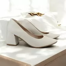 Women's Pumps, Thick Heel, Elongated Toe, Medium Heel, 6cm Height, Black, Red, Nude Napa, Caramel, Offwhite Patent Leather - 白色 - 查看 2