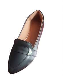 Women's Moccasin Shoes - Black - View 3