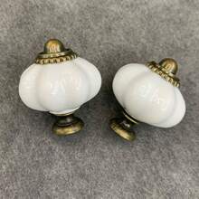 4 piezas Tiradores de gabinete con forma de calabaza blanca, de aleación de zinc para cajones, armarios y puertas, para muebles de estilo americano, cómoda, armario