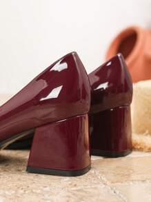 小码女式粗跟玛丽珍鞋，方头红色皮革高跟鞋，加大码