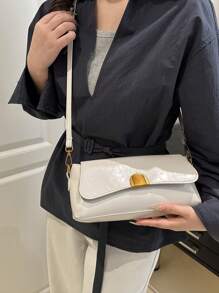 1pc Women Glossy PU Leather Baguette Bag, Premium Design Niche Small Shoulder Crossbody Bag, Versatile For Going Out, Commute, Date, Underarm Bag, Personalized Shoulder Slant Bag