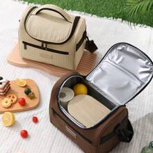 1 pieza Bolsa de almuerzo aislada de gran capacidad de 8L, hecha de fibra de poliéster suave con cremallera, impermeable y a prueba de fugas, reutilizable, con correas para el hombro ajustables, adecuada para llevar en mano o cruzada. Diseño de acolchado de unicolor y multicolor, adecuada tanto para hombres como para mujeres, perfecta para oficinas, escuelas, picnics, playas - Una bolsa refrigerable para adolescentes, adultos, maestros, temporada de vuelta a clases
