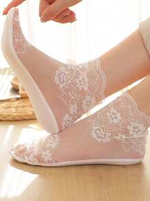Chaussettes femmes en dentelle transparente Lolita invisibles, fines pour l'été, antidérapantes, courtes, coupe-bateaux