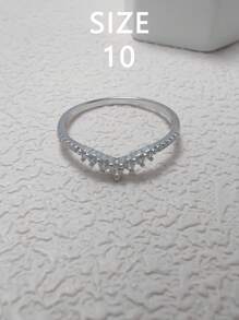 1 pièce Bague en argent sterling S925 élégante en forme de couronne avec zirconium cubique. Polyvalente, convient pour le port quotidien des dames, les bijoux de mariée, les cadeaux pour les fêtes et les occasions